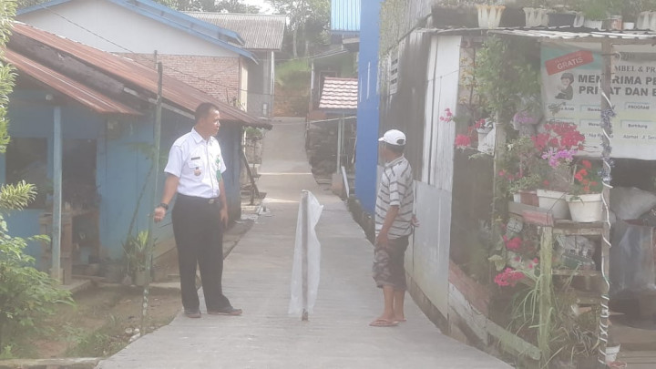 Kegiatan Sarana Dan Prasarana Kelurahan Tanah Merah ( Semenisasi Jalan Serayu RT.22 )