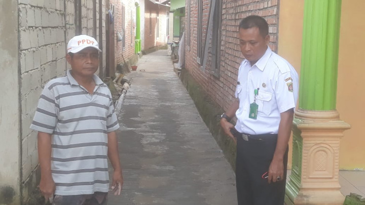 Kegiatan Sarana Dan Prasarana Kelurahan Tanah Merah ( Semenisasi Jalan Serayu RT.22 )