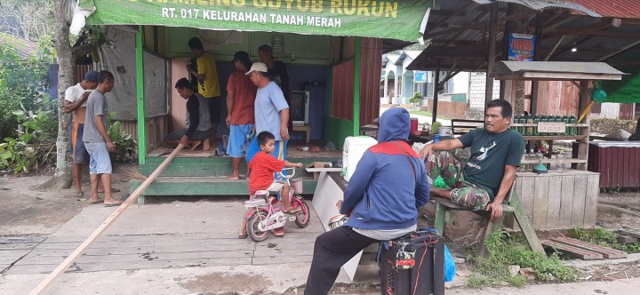 KEGIATAN RENOVASI POSKAMLING DI JALAN GIRI MUKTI RT. 17