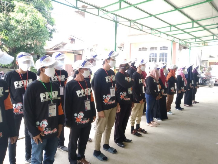 Kegiatan Apel Coklit Petugas PPDP Kelurahan Tani Aman di Area Parkiran Langgar Al Aman. 18 Juli 2020