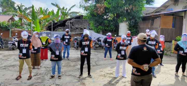 Kegiatan Apel Coklit Petugas PPDP Kelurahan Tani Aman di Area Parkiran Langgar Al Aman. 18 Juli 2020