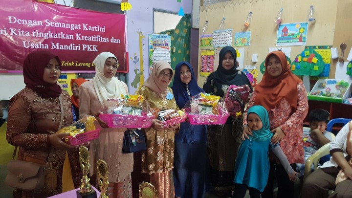 Kegiatan PKK Kelurahan Teluk Lerong Ilir