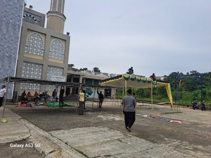 Persiapan Pelaksanaan Pembukaan Musabaqah Tilawatil Qur'an (MTQ) Ke XLVII (47) Tingkat Kecamatan Samarinda Ulu di Kelurahan Teluk Lerong Ilir Hari Kamis Tanggal 20 Februari 2025 di Lapangan Masjid Ad-Da'wah Jl. Siradj Salman Masjid Muhammadiyah