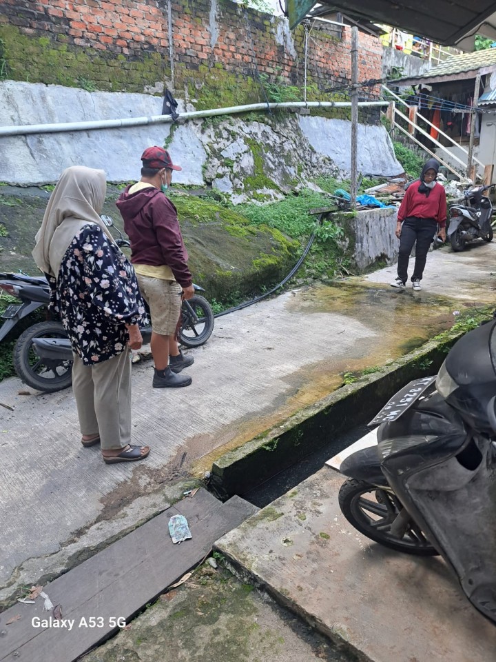 Cek Lokasi Pekerjaan Infrastruktur Pokmas Amanah Kelurahan Teluk Lerong Ilir