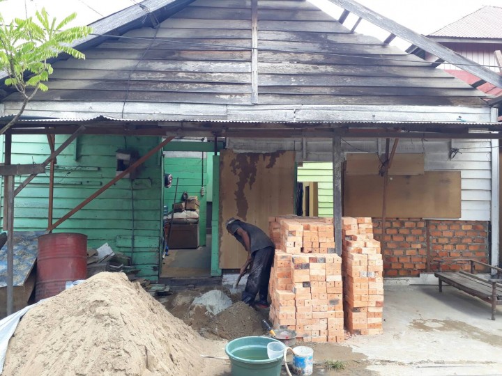 RUMAH ALADIN (Atap Lantai Dinding)