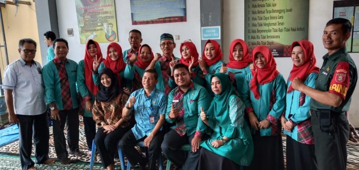 Pisah Sambut Lurah Teluk Lerong Ulu dari Ardi,S.STP kepada H.Rusmin Nuryadin