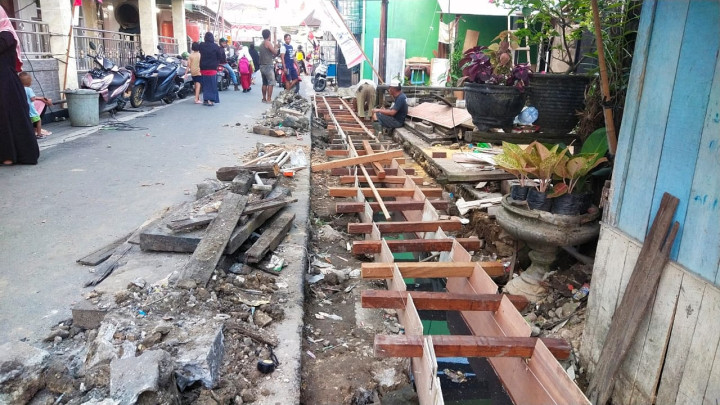 Kegiatan Penutupan Parit di Wilayah  RT 29 Kelurahan Teluk Lerong ulu Kecamatan Sungai Kunjang Kota Samarinda