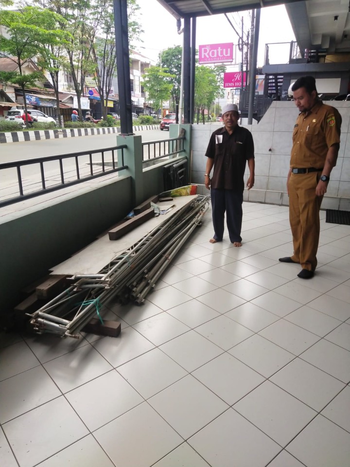 Kegiatan Inspeksi Barang Hasil dari Program Pengadaan Barang Probebaya