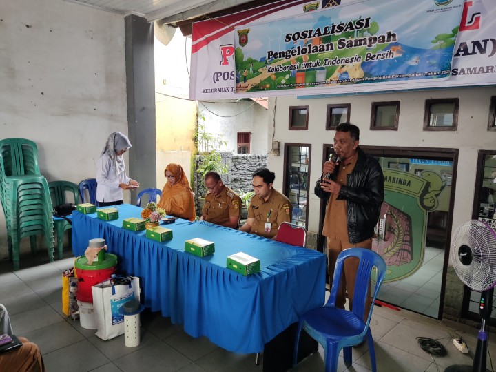 Sosialisasi Daur Ulang Sampah di Kelurahan Teluk Lerong Ulu
