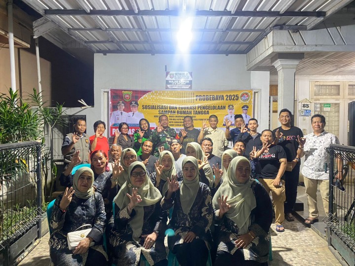 Sosialisasi Pengelolaan Sampah Rumah Tangga di Kawasan Teluk Lerong Ulu