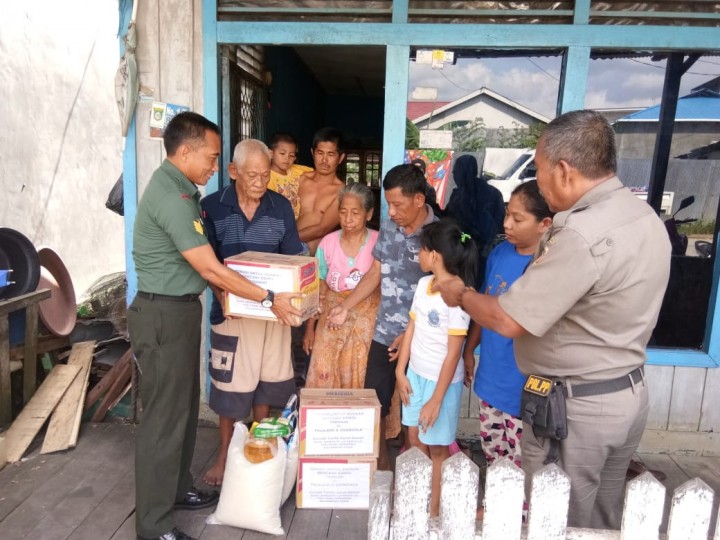 Penyerahan Bantuan Korban Bencana Palu-Sigi-Donggala pada Selasa, 23 Oktober 2018