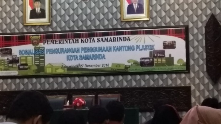 Sosialisasi Pengurangan Penggunaan Kantong Plastik pada Kamis, 27 Desember 2018