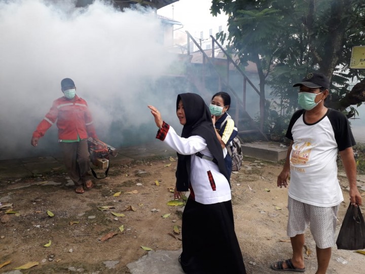 Kegiatan Fogging yang dilakukan di wilayah Pemuda III RT.007,008,009,010 Pada Rabu, 16 Januari 2019 pukul 09.00 WITA