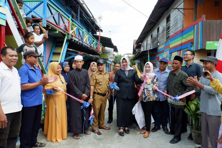 Penyerahan Bantuan BDI Oleh KOTAKU kepada warga Temindung Permai Perwakilan RT.012,RT.025 pada Selasa, 15 Januari 2019 Pukul 09.00 WITA