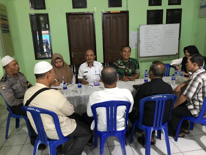 Rapat Mediasi Tahap I Peremajaan Pengurus Masjid Ash-Shobirin tanggal 16 Oktober 2019 diaula kelurahan temindung permai