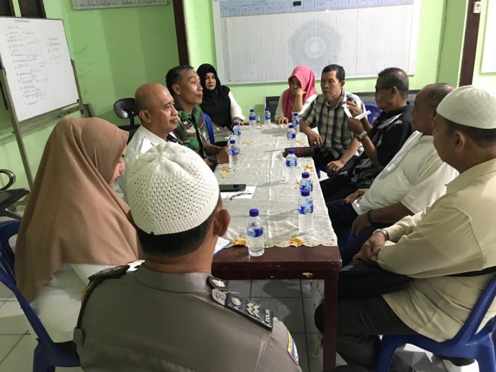 Rapat Mediasi Tahap I Peremajaan Pengurus Masjid Ash-Shobirin tanggal 16 Oktober 2019 diaula kelurahan temindung permai