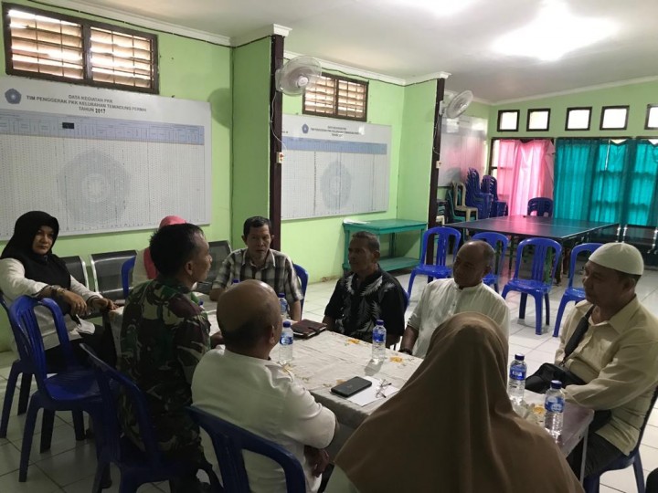 Rapat Mediasi Tahap I Peremajaan Pengurus Masjid Ash-Shobirin tanggal 16 Oktober 2019 diaula kelurahan temindung permai
