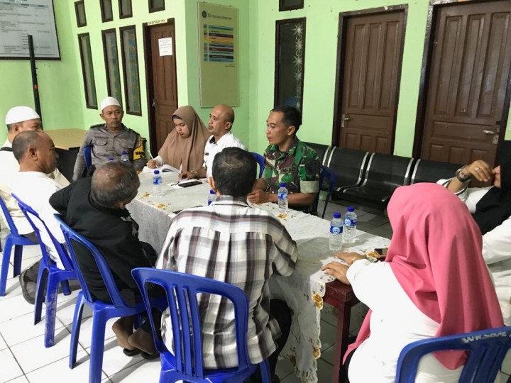 Rapat Mediasi Tahap I Peremajaan Pengurus Masjid Ash-Shobirin tanggal 16 Oktober 2019 diaula kelurahan temindung permai