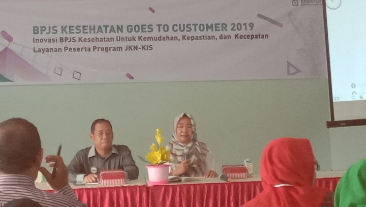 Sosialisasi Kepada Peserta JKN KIS Dalam rangka BPJS Kesehatan Goes To Costumer Tahun 2019 dihadiri oleh Kesra tanggal 16 Oktober 2019 di Aula Kecamatan Sungai Pinang pukul 09.30 Wita