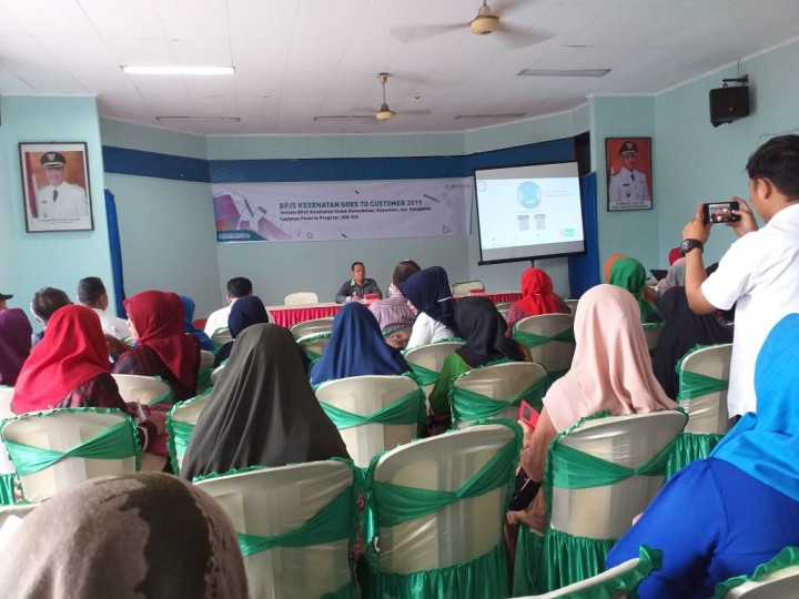 Sosialisasi Kepada Peserta JKN KIS Dalam rangka BPJS Kesehatan Goes To Costumer Tahun 2019 dihadiri oleh Kesra tanggal 16 Oktober 2019 di Aula Kecamatan Sungai Pinang pukul 09.30 Wita