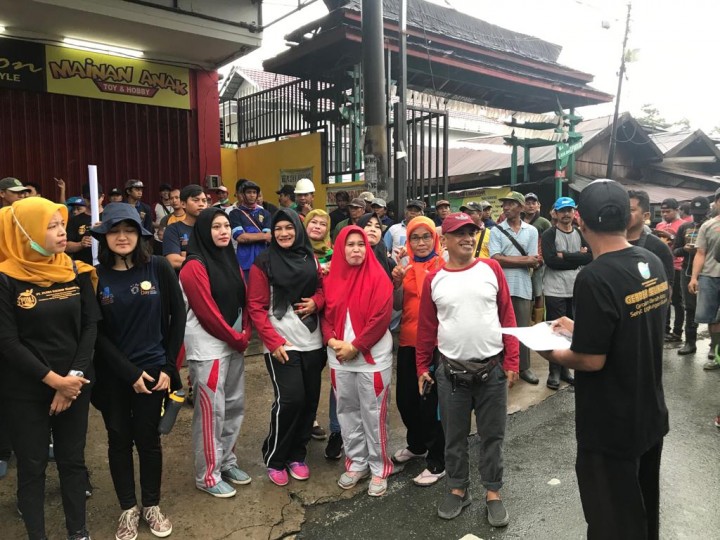 “GERBEK SELINGKUH” Gerakan Bersih Kota Sehat Lingkungan Kumuh di Lingkungan Kelurahan Temindung Permai - Tanggal 19 Oktober 2019