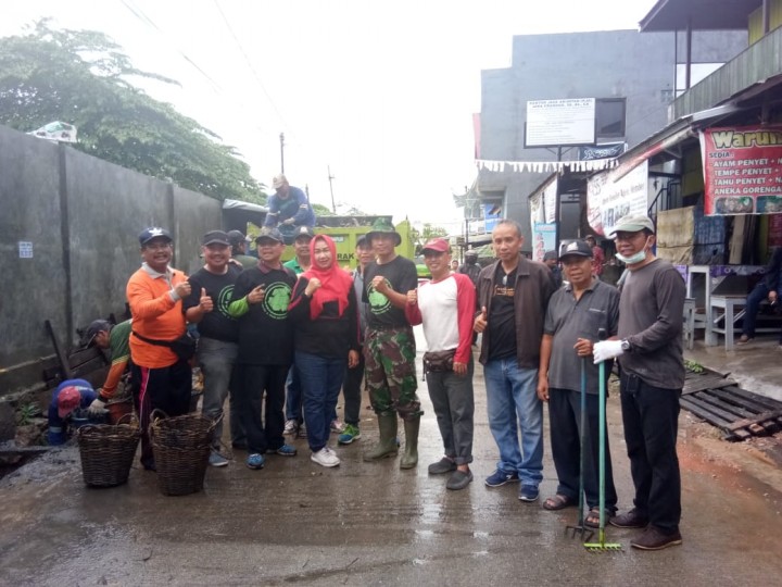 “GERBEK SELINGKUH” Gerakan Bersih Kota Sehat Lingkungan Kumuh di Lingkungan Kelurahan Temindung Permai - Tanggal 19 Oktober 2019