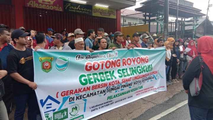“GERBEK SELINGKUH” Gerakan Bersih Kota Sehat Lingkungan Kumuh di Lingkungan Kelurahan Temindung Permai - Tanggal 19 Oktober 2019