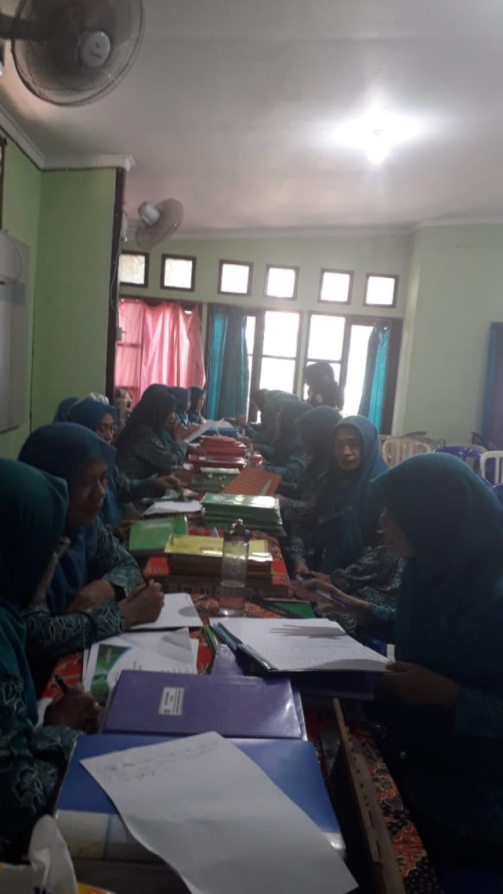 Lomba Adminstrasi PKK dan Dasa Wisma Temindung Permai tanggan 20 November 2019