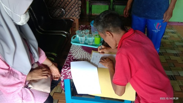 Penyerahan bantuan CCTV untuk Warga RT.004 Kelurahan Temindung Permai