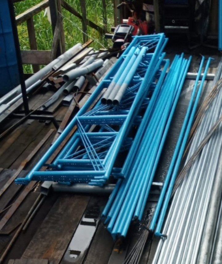 Penyerahan bantuan kursi dan tenda kegiatan Rukun Kematian untuk Warga RT.009 Kelurahan Temindung Permai