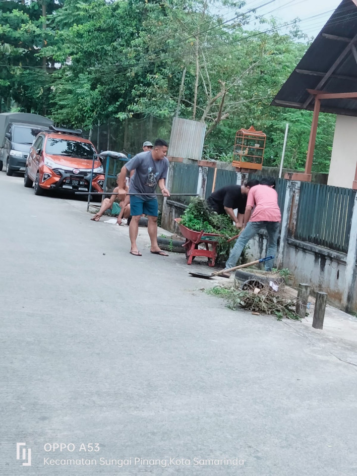 Giat Gotong Royong Probebaya