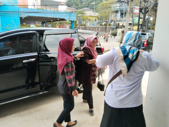 Kegiatan Sosialisasi Dasawisma di Aula Kelurahan Temindung Permai Tanggal 11, 12, 16 dan 17 Oktober 2023