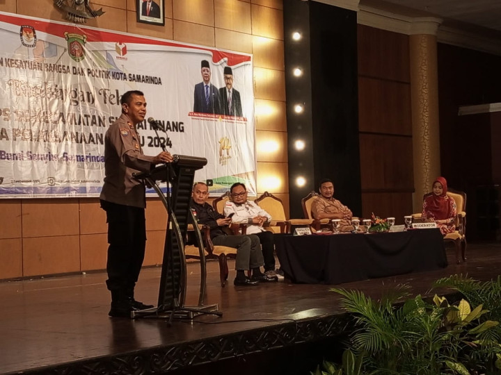 Bimtek PAM LINMAS di HOTEL BUMI SENYIUR Se-Kecamatan Sungai Pinang Kota Samarinda Tahun 2023