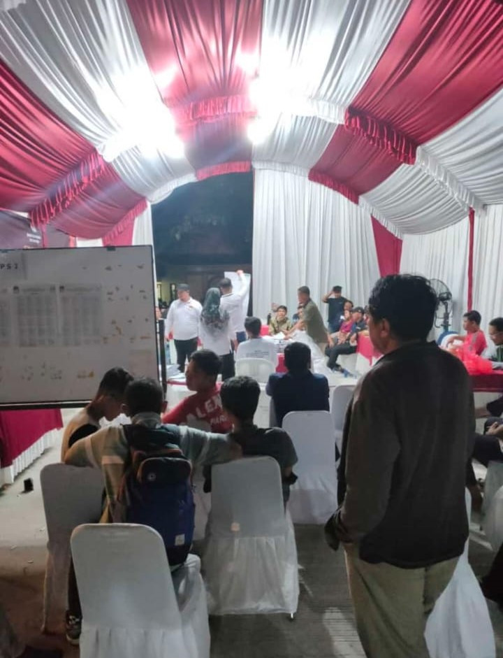 Simulasi Pemilihan Suara untuk untuk Pemilu Tahun 2024. Selasa, 26 Desember 2023