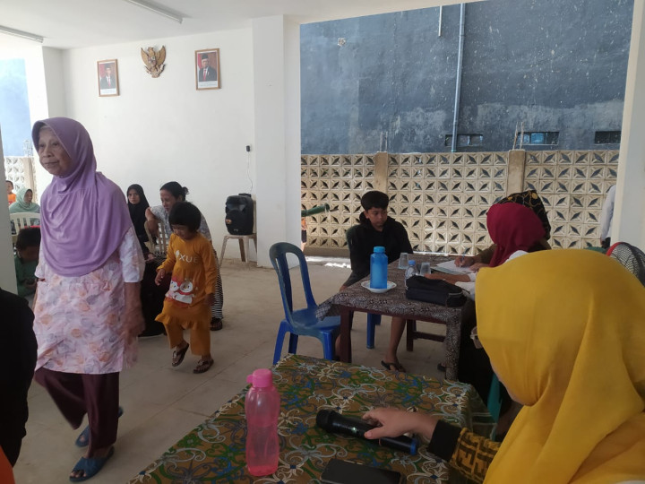 Pembagian Beras Bulog dari Ketahan Pangan sebanyak 546 penerima di Aula Kelurahan Temindung Permai Tanggal 20 Desember 2023