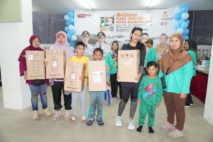 Jalan Santai Hari Jadi Kota Samarinda ke 357 dan HUT Pemerintah Kota Samarinda di kelurahan Temindung Permai