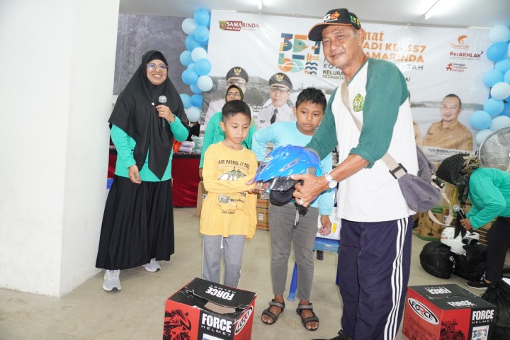 Jalan Santai Hari Jadi Kota Samarinda ke 357 dan HUT Pemerintah Kota Samarinda di kelurahan Temindung Permai