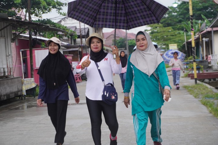 Jalan Santai Hari Jadi Kota Samarinda ke 357 dan HUT Pemerintah Kota Samarinda di kelurahan Temindung Permai