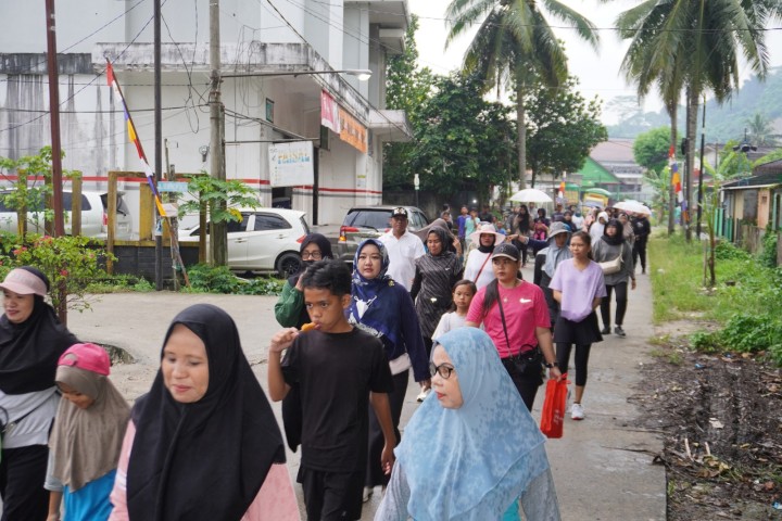 Jalan Santai Hari Jadi Kota Samarinda ke 357 dan HUT Pemerintah Kota Samarinda di kelurahan Temindung Permai