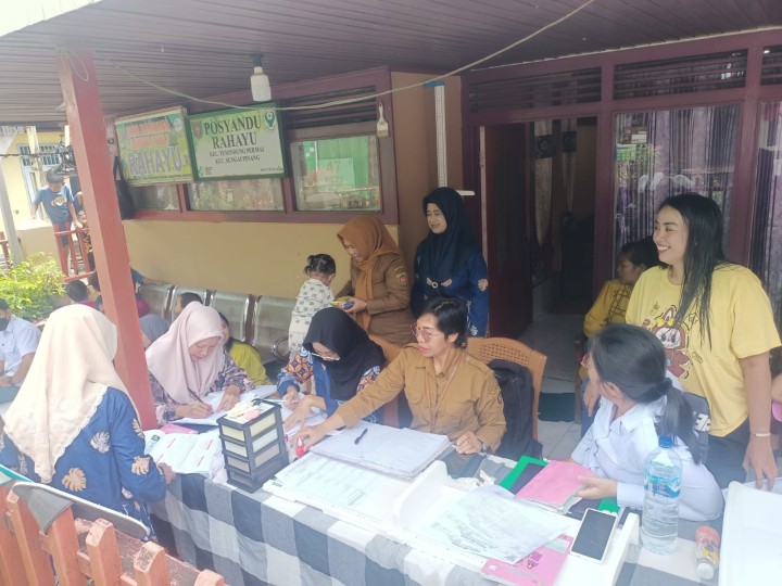 Monitoring Pembinaan dan Penyegaran Kader Posyandu Rahayu di Jl. S. Parman RT.025