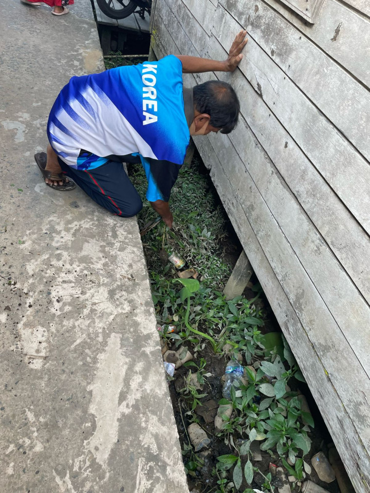 Gotong Royong Semua RT Kelurahan TENUN
