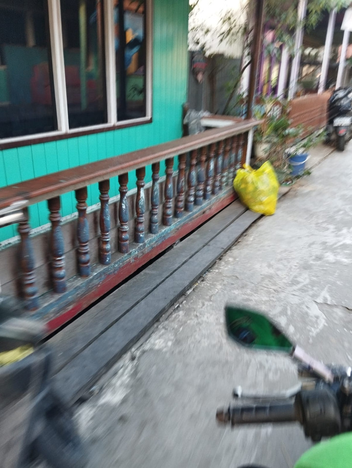 Gotong Royong Semua RT Kelurahan TENUN