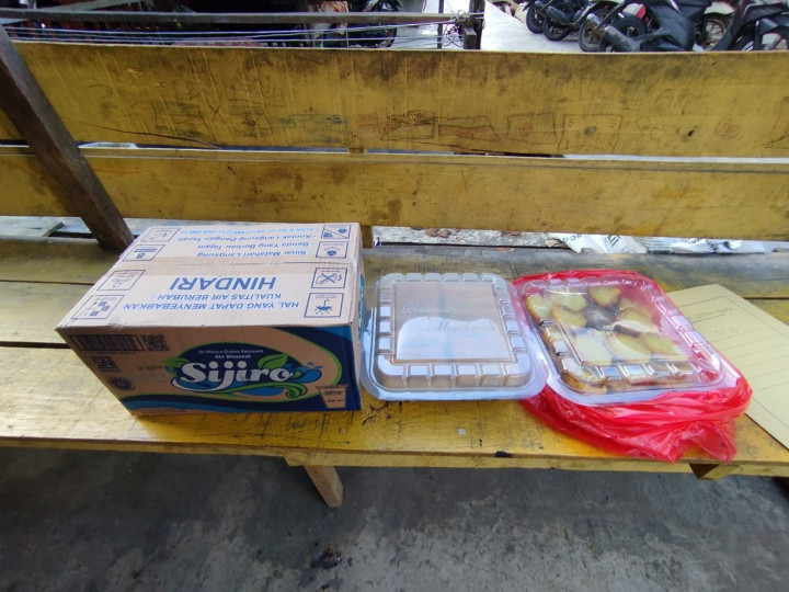 Gotong Royong Semua RT Kelurahan TENUN
