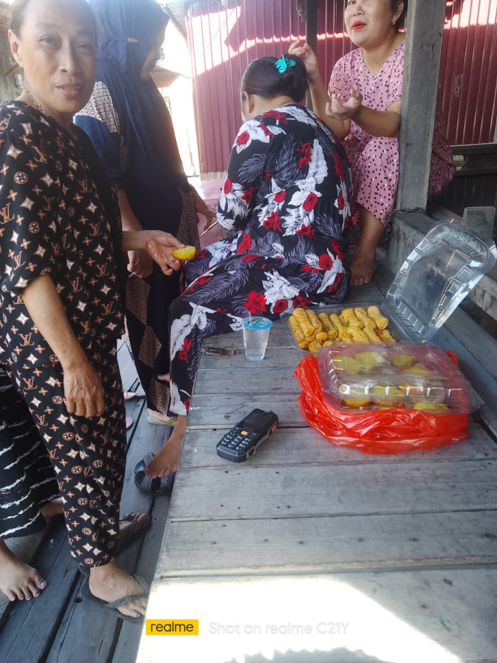 Gotong Royong Semua RT Kelurahan TENUN