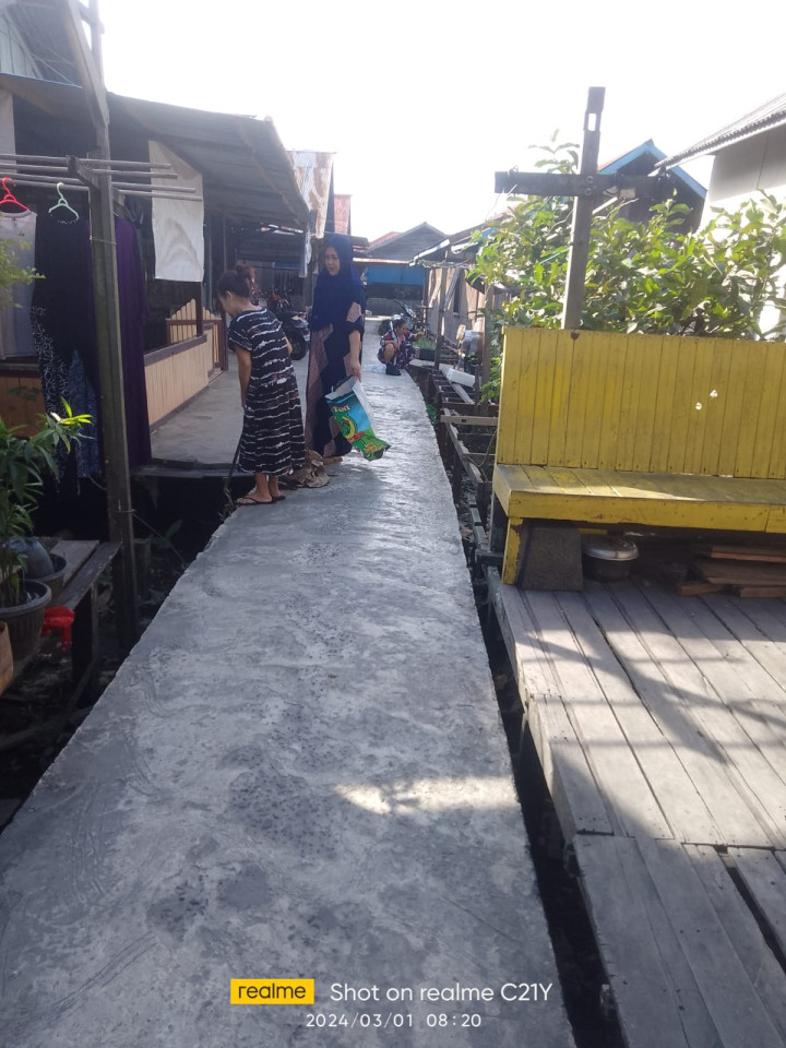 Gotong Royong Semua RT Kelurahan TENUN