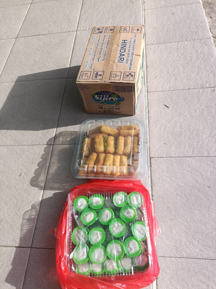 Gotong Royong Semua RT Kelurahan TENUN