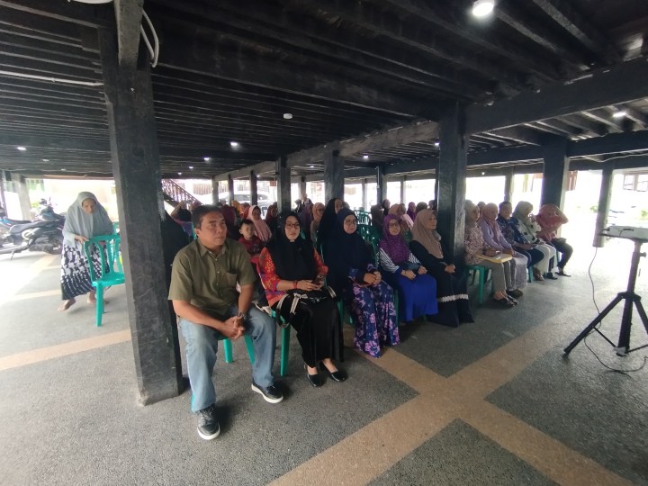 Pengukuhan pengurus tim penggerak PKK kel. Tenun