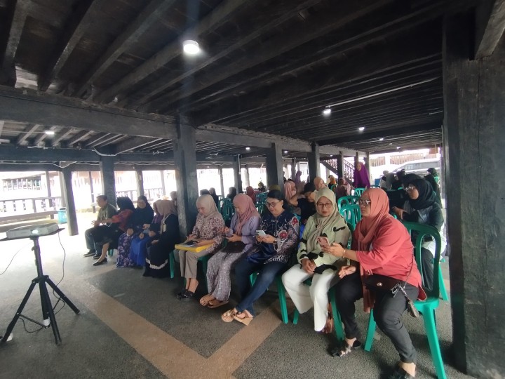 Pengukuhan pengurus tim penggerak PKK kel. Tenun