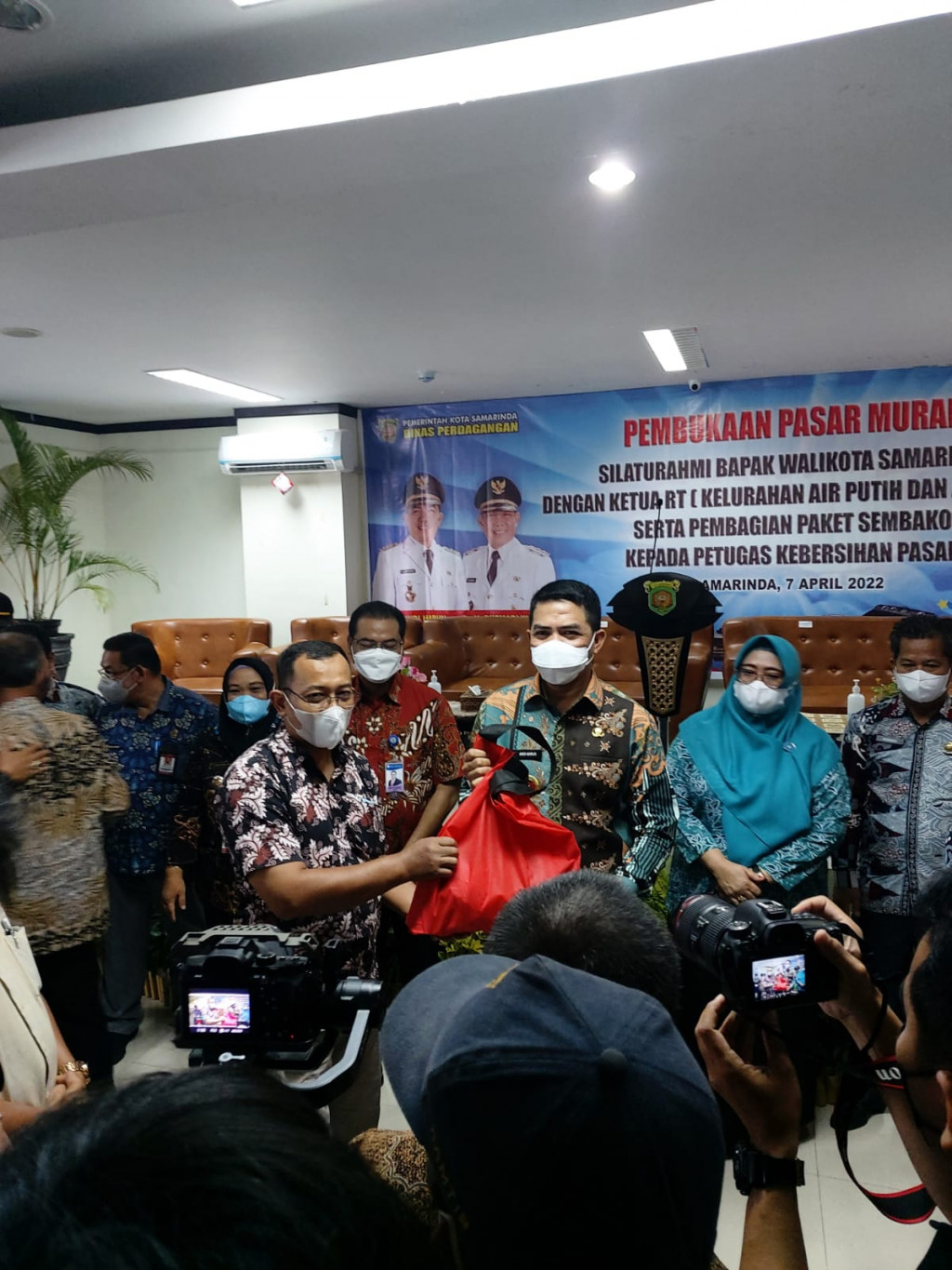 PEMBUKAAN PASAR MURAH