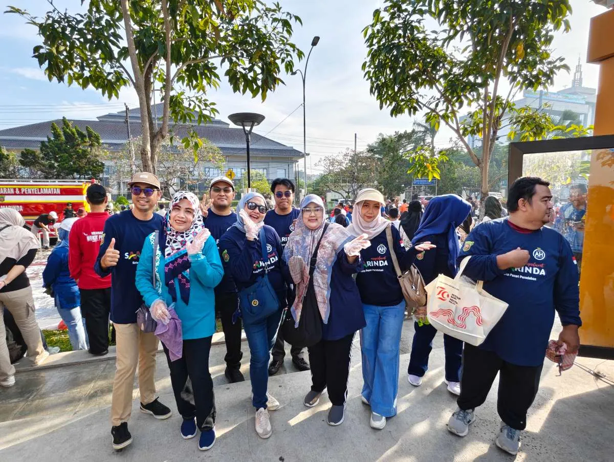 Kelurahan Air Hitam Berpartisipasi dalam Gotong Royong Massal di Teras Samarinda